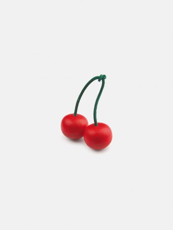 Realistic play food for toddlers – wooden Pair of Cherries for play kitchen, eco-friendly and safe, made in Germany by Erzi.