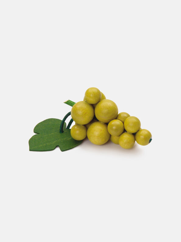Realistic play food for toddlers – wooden fruit Green Grapes for play kitchen, eco-friendly and safe, made in Germany by Erzi.