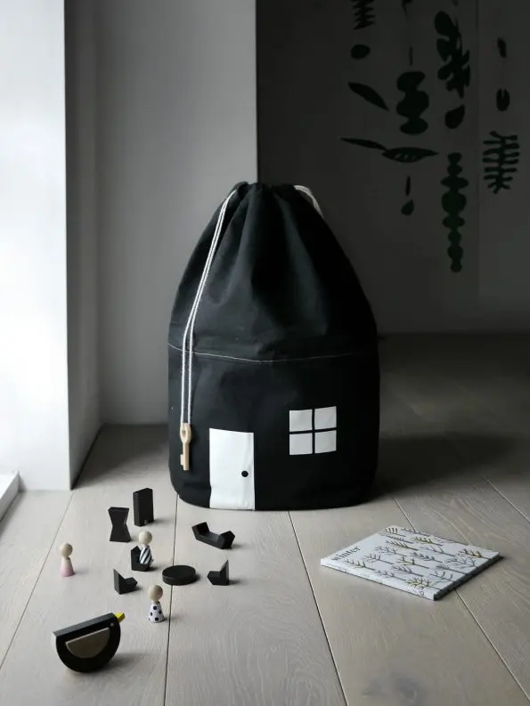 https://moonpicnic.com/wp-content/uploads/2017/09/rock-and-pebble-house-storage-bag-toy-storage-laundry-bag-organic-cotton-canvas-black-2-595x793.jpg.webp