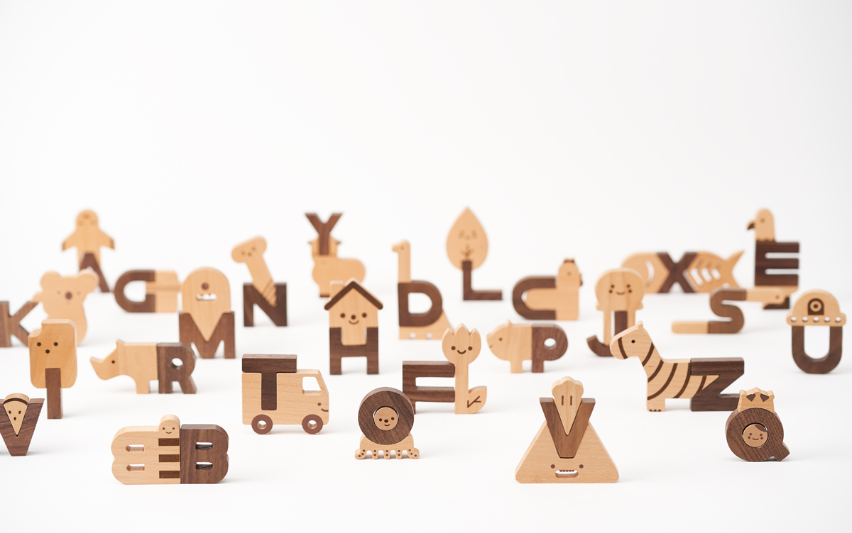 oioiooi alphabet block set